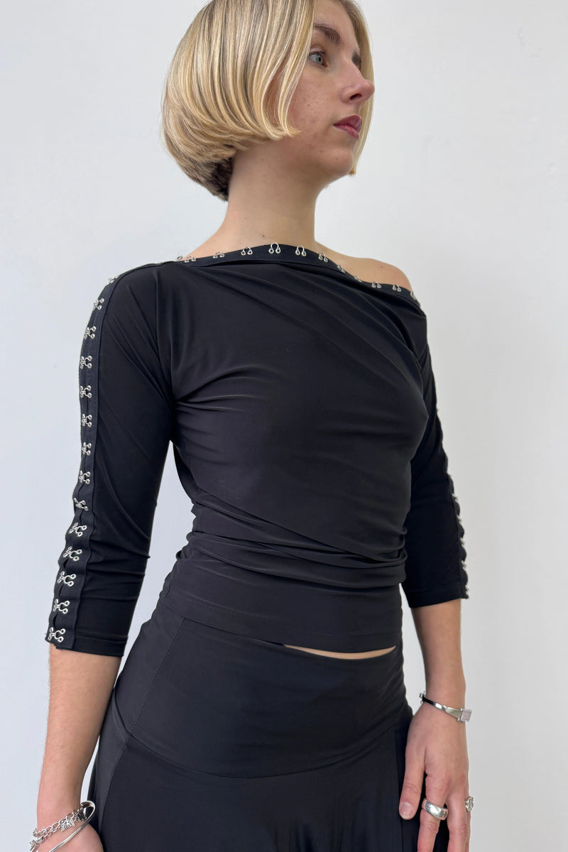 Hooked Top